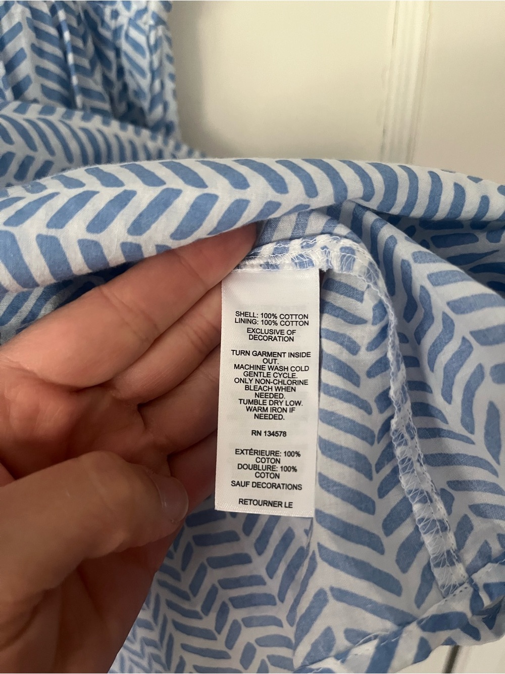 Vineyard Vines Blue and White Sleeveless V-Neck Printed Dress - Picture 5 of 5
